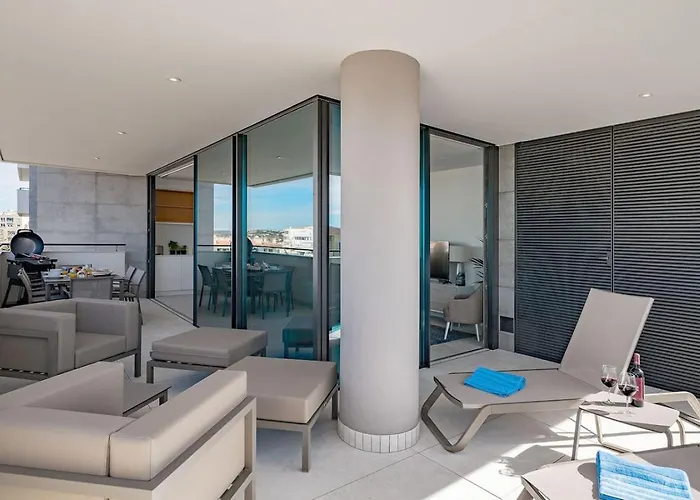 Luxury 2 Bedrooms Near And Old Town * 라고스