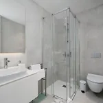 Luxury 2 Bedrooms Near And Old Town * Lagos