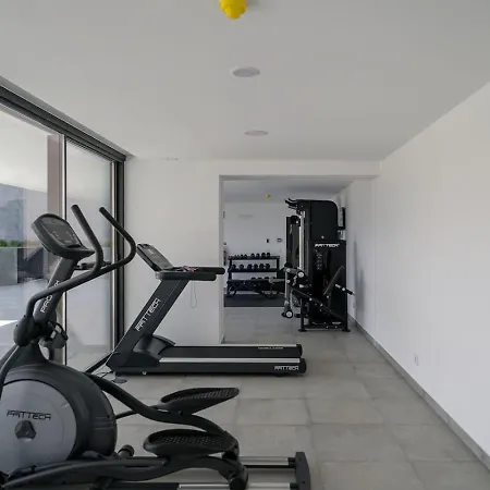 Luxury 2 Bedrooms Near And Old Town *