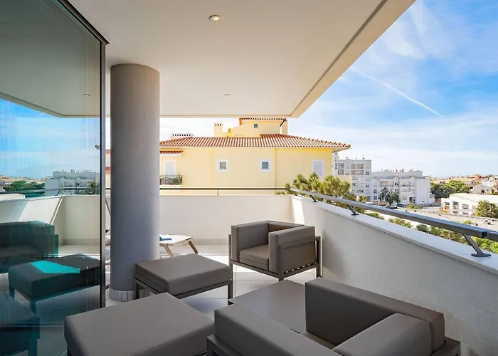 Luxury 2 Bedrooms Near And Old Town 公寓 *