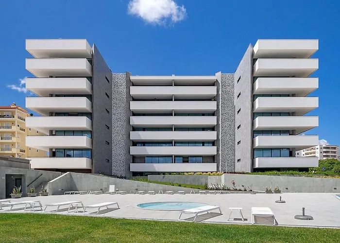 Luxury 2 Bedrooms Near And Old Town 公寓 *